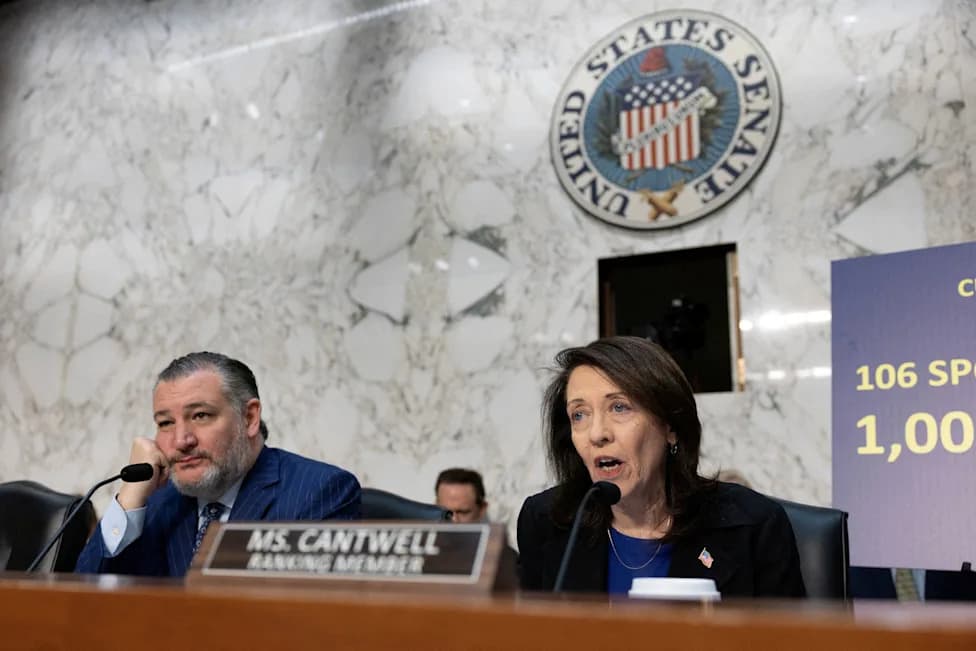 Senate AI Talks Stall as Cantwell and Safety Groups Push Back on State Preemption