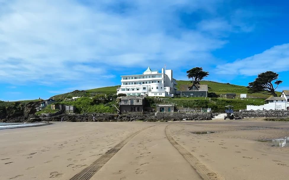 ‘Hotel Police’ Warning as Tax Inspectors Could Enforce Burnham’s Overnight-Levy