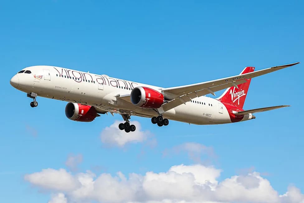 ‘Terrifying’ In-Flight Struggle: Two Men Restrained With Cable Ties After Alleged Gun Threat on Melbourne–Doha Flight