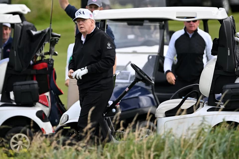 Trump Jokes He'd 'Cheat' at Golf If 250 Secret Service Agents Weren't Watching