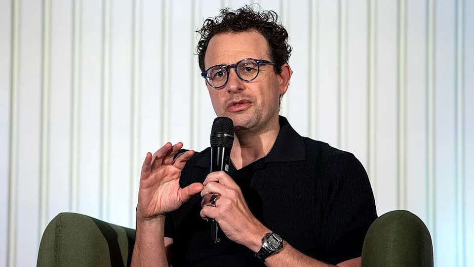 Anthropic CEO Compares U.S.-China AI Race To Cold War, Urges ‘Disarmament’ Talks