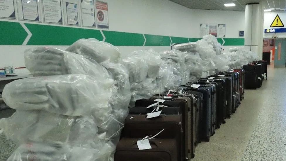 Arrests Quadruple: Young Britons Detained Abroad as 'Drug Mules' Rise to 340+ in 2025