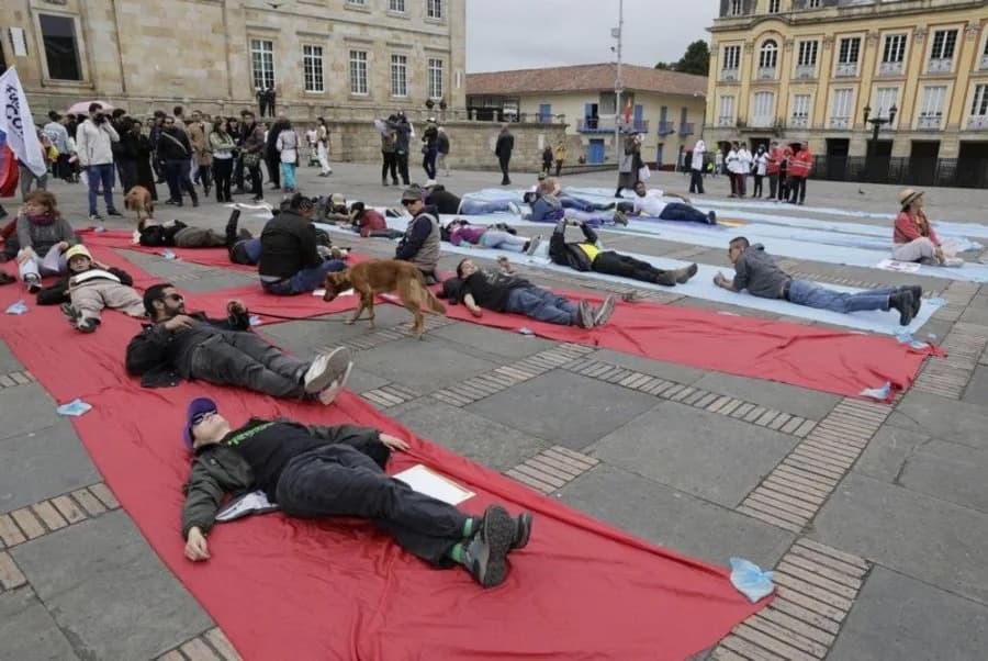 Colombia Issues Protocol Allowing Police To Enter Public Universities During Violence
