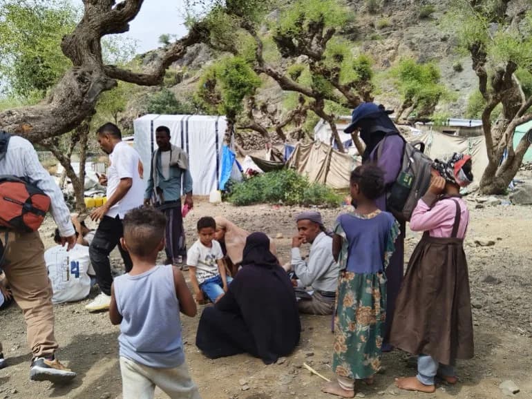 Taiz Camps Overflow as 100,000 Flee After Houthi Offensive; Mocha Capture Raises Red Sea Stakes