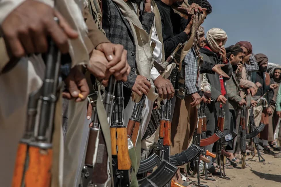 Houthis Fortify Bab al‑Mandab After Rapid Seizure of Yemen’s West Coast, Threatening Key Global Shipping Route