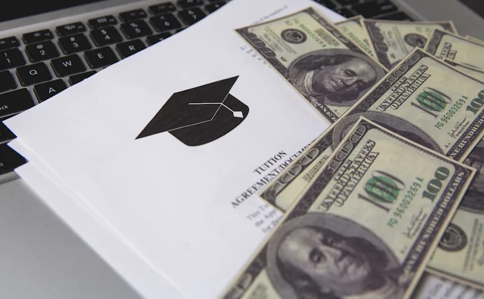 Trump’s Student-Loan Overhaul Raises Georgia Teacher’s Monthly Bill From $404 to $1,014 — Family Forced to Cut Back