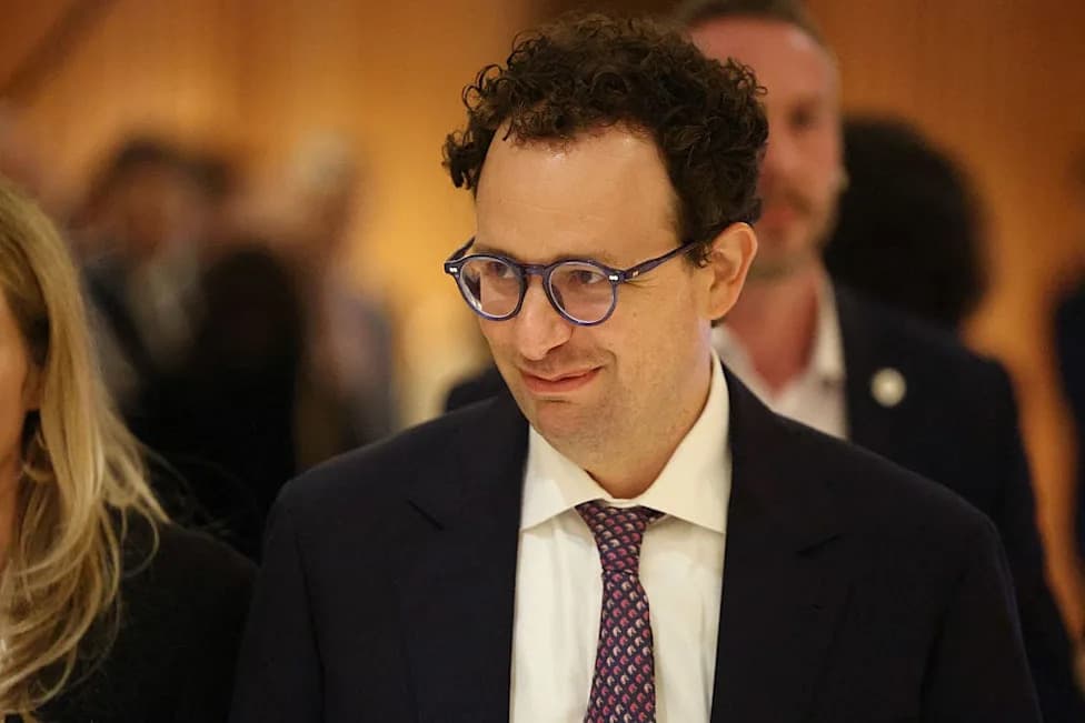 Anthropic Researcher’s Resignation Fuels Bipartisan Push for AI Oversight — Can Congress Act?