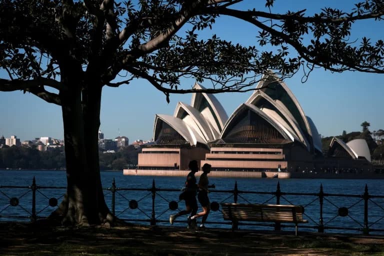 Australia to Detain Tourist Visa Overstayers in New Deterrence Policy, Government Says