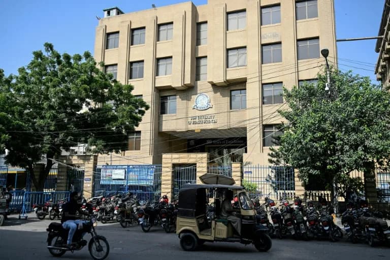 Afghan Medical Students in Pakistan Seek Court Relief After PMDC Expulsion Order