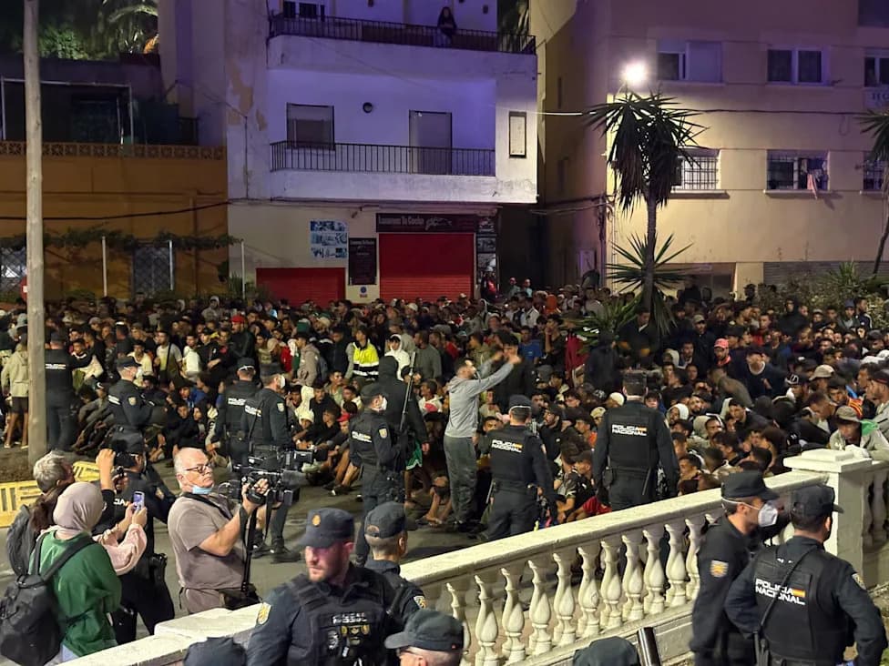 Unrest in Ceuta as Hundreds of Migrants Rush Into New Port Reception Centre