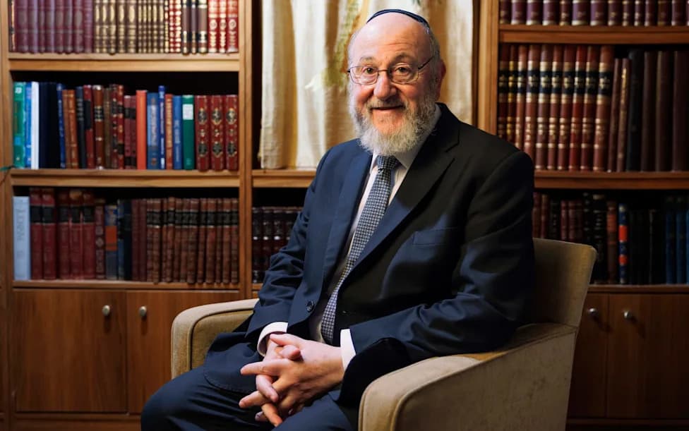 Chief Rabbi to Lead Yom Kippur in Manchester After Synagogue Attack, Warns Rising Threat From Demonisation