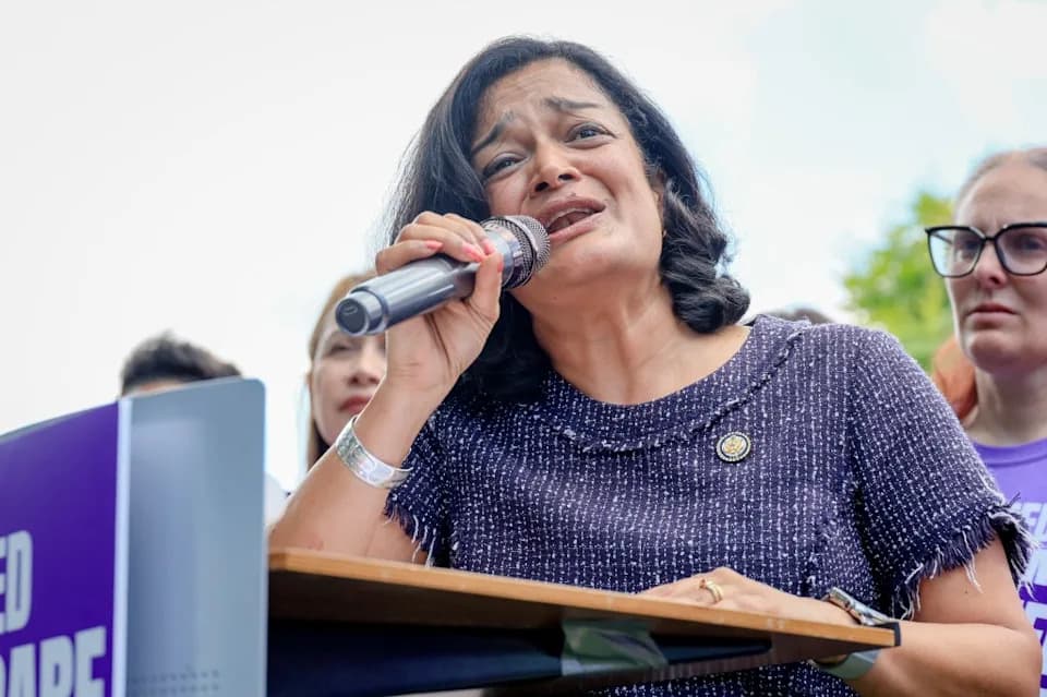 New Poll Finds Medicare for All Garners Support in Conservative Battlegrounds — But Political Hurdles Remain