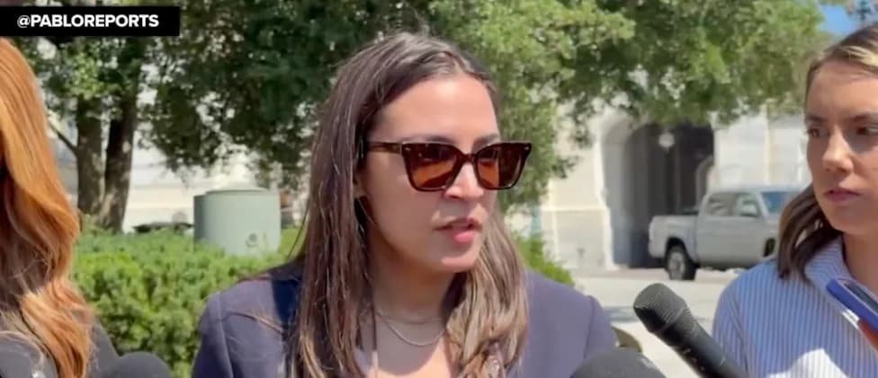 AOC Says Coming Years Are a “Very Unique Political Window” as She Weighs Future — Including a Possible 2028 Bid