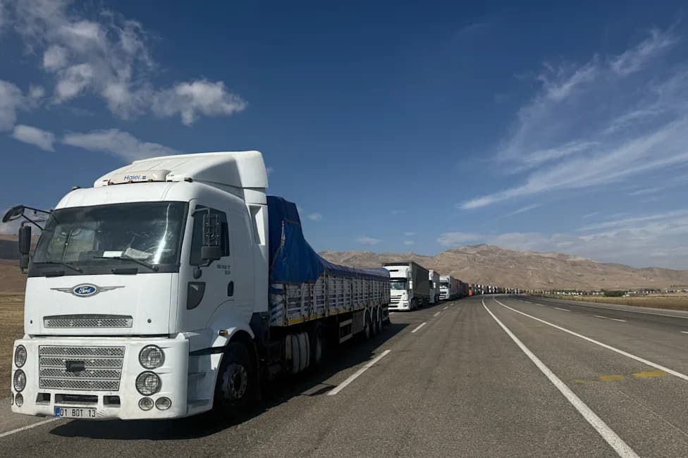 Hundreds of Trucks Jam Turkey–Iran Border as U.S. Naval Blockade Forces Trade Overland