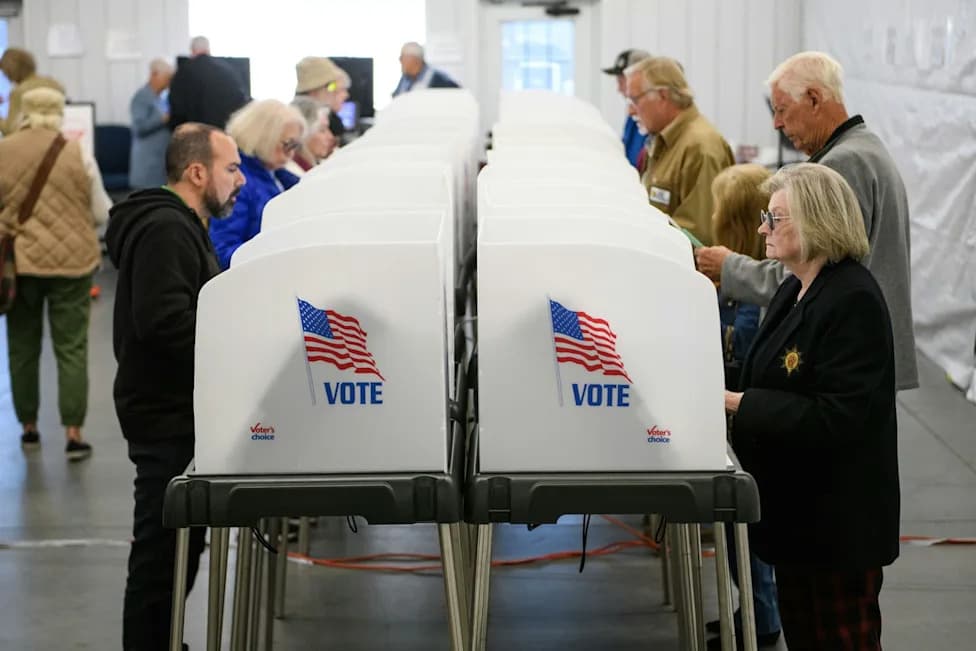 Populist Economic and Anti‑Corruption Messages Win Over Swing Voters — Not Attacks on Trump