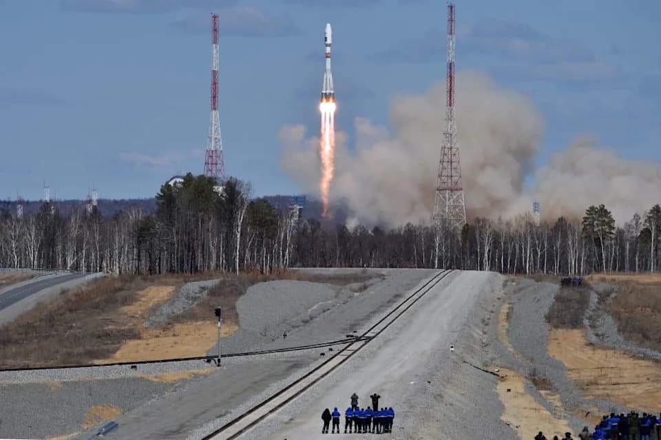 UK Launches RAF No. 3 'Space Effects' Squadron To Shield Satellites Amid Rising Orbital Threats