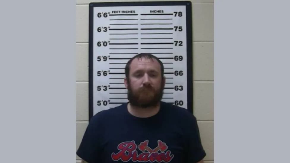 Tennessee Funeral Home Owner Indicted on 52 Counts After Audit and Family Says Urn Lacked Loved One’s Remains