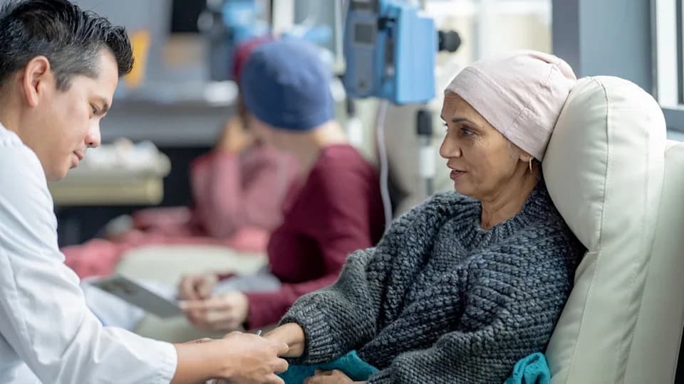 Could Popular GLP‑1 Weight‑Loss Drugs Affect Cancer Risk and Survival? What Researchers Are Finding