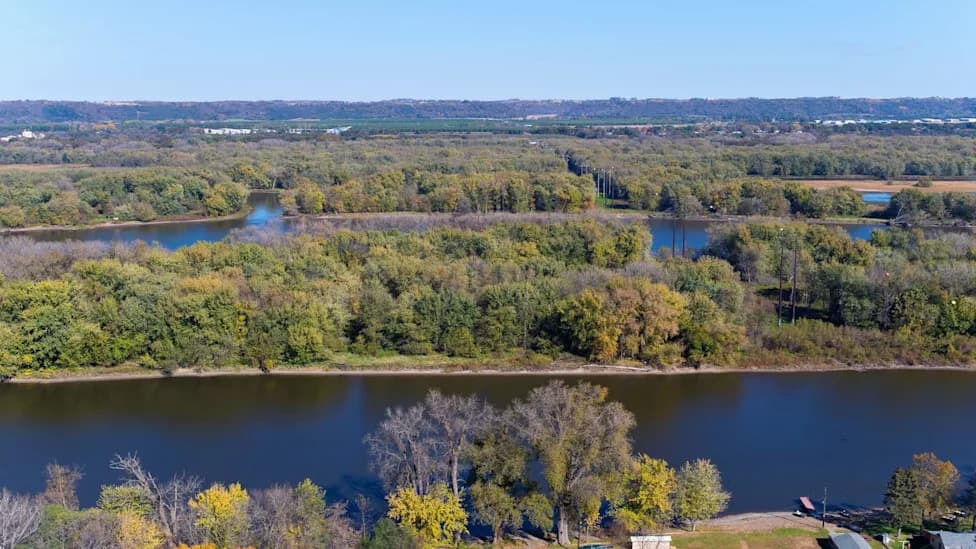 Routine Liming Across the Mississippi Basin Is Quietly Locking Up Carbon, Yale Study Finds