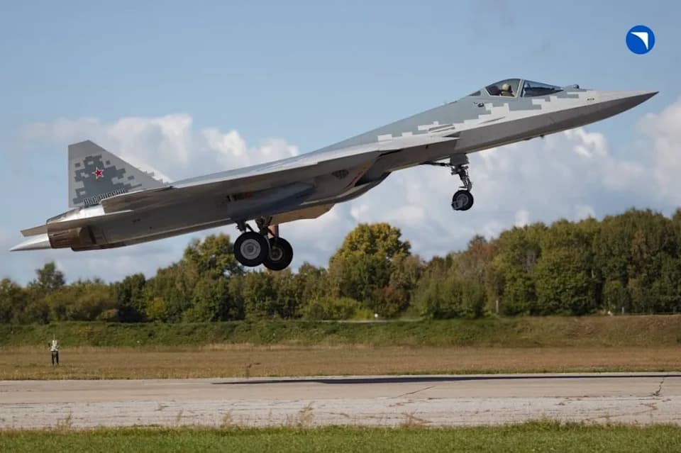 Russia Delivers Upgraded Su-57 Fighters as Production Lags and Drone Roles Expand