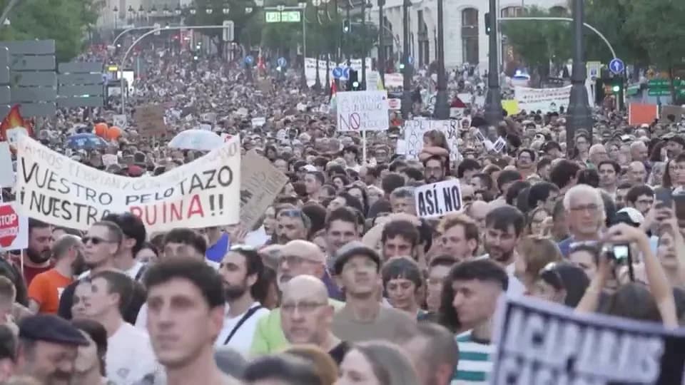 “Please Fight”: How the Eviction of 87-Year-Old Maricarmen Put Spain’s Housing Crisis in the Spotlight