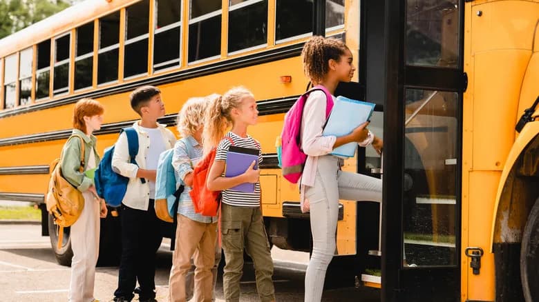 Nearly Half of School Bus Riders Report Close Calls With Drivers Who Ignore Flashing Lights
