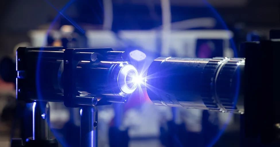 Shaping Ultrafast Light to Flip Magnetic Memory: UC San Diego Reveals Beam Geometry Controls