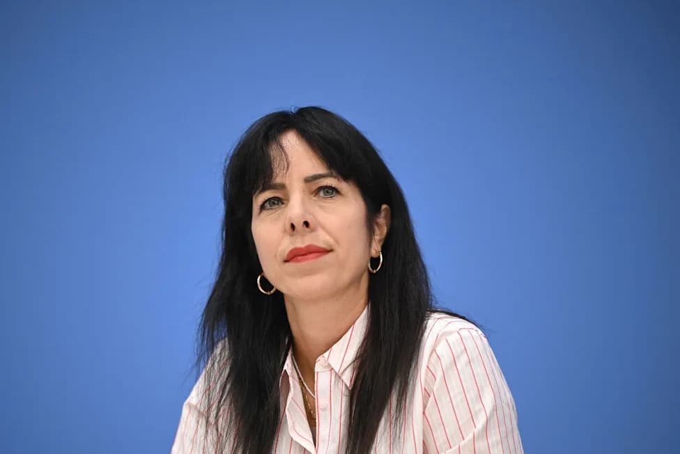 Berlin Row Escalates: Mayoral Candidate Sues Interior Minister Over 'Anti‑Semite' Remark