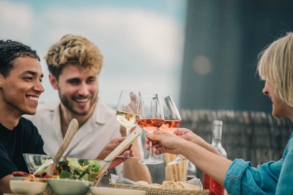 Eating Together May Lower Blood Sugar — Study Finds Social Meals Reduce Glucose Spikes