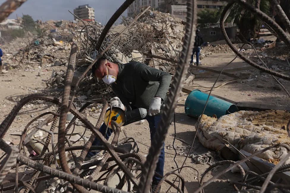 AP Probe: Flawed Siting, Resonance and a Near‑Fault Pulse Toppled La Guaira Towers
