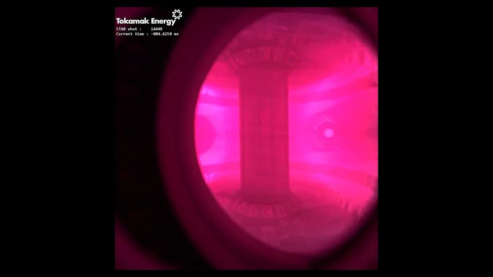 Watch Colorful Plasma and Lithium Sparks in a Tokamak — 16,000 FPS Inside ST40