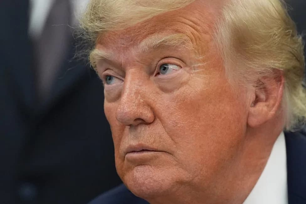 Trump Calls Co-Pilot Who Stabbed Pilot On Flydubai Flight ‘A Terrorist Or A Whack‑Job’ — Pilot Hailed As Hero