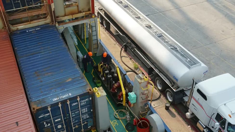 Texas Eases Diesel Rules: Dyed Diesel Allowed On Roads, 95,000-lb Loads, EPA Waiver Sought
