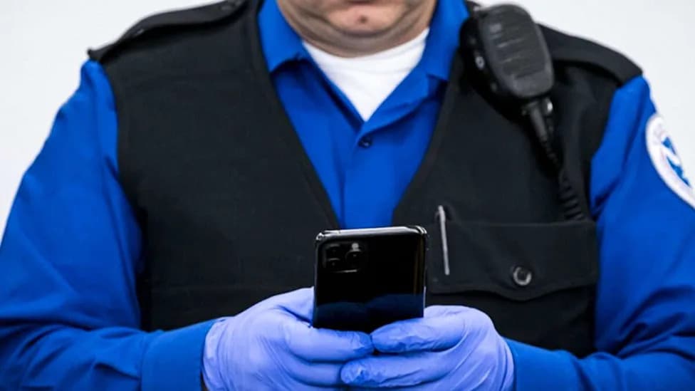 Two Floridians Sue CBP After Phones Were Seized at the Border
