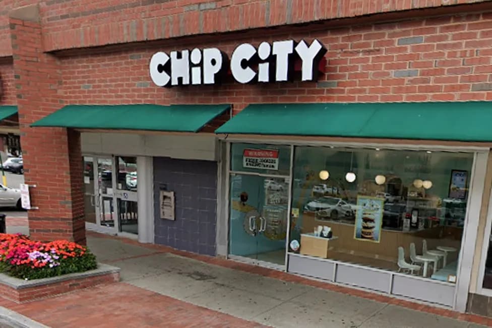 Chip City Abruptly Shuts All 22 Stores One Day After Teasing New 'Crisp Apple Fritter' Cookie