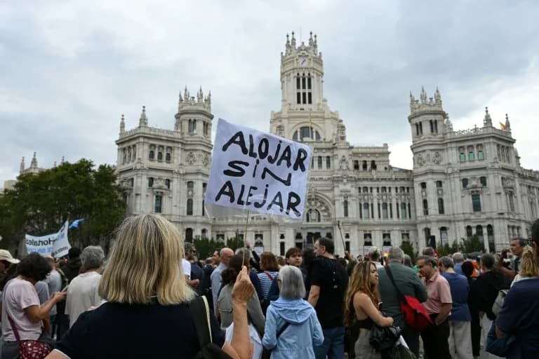 Mass Protests Grip Spain After Parliament Rejects Tenant-Protection Bills