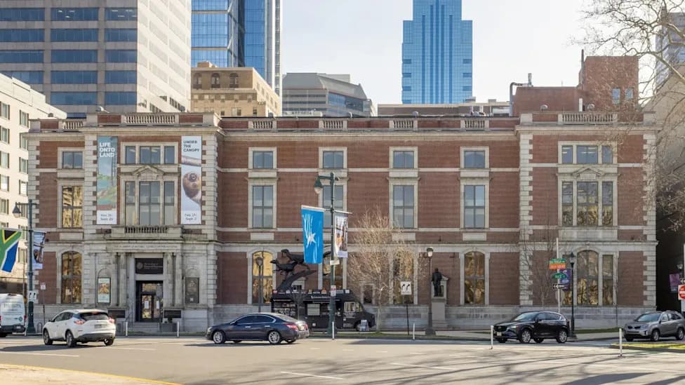 Philadelphia’s Academy of Natural Sciences Closes Public Galleries After Nearly 200 Years