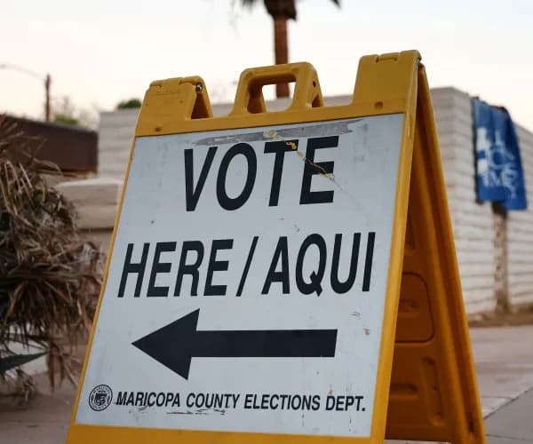 Poll: Latino Voters Back Democrats 59%–35% for Control of Congress; Trump Approval at 27%