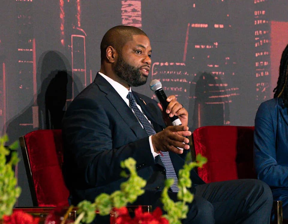 Byron Donalds Targets Black Voters in Tight Florida Governor’s Race — Mixed Reactions on the Ground
