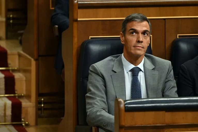 Spain's Sánchez Calls Snap Election After Housing Bill Defeat and Mass Protests