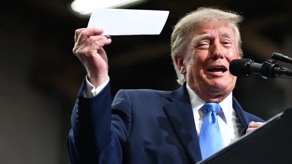 Protester Interrupts Trump Rally in Vandalia, Revives E. Jean Carroll Controversy
