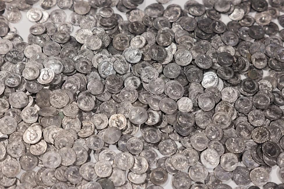 Metal Detectorist Unearths 934 Roman Silver Coins — Germany’s Biggest Hadrian-Era Hoard and a Puzzling Mystery