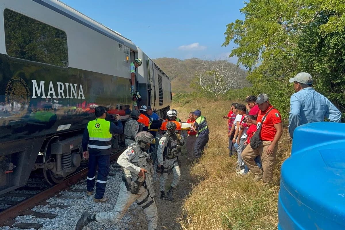Interoceanic Train Derails Near Nizanda, Oaxaca — 13 Dead, Dozens Injured