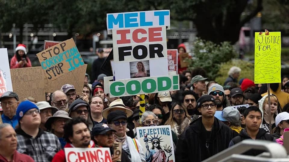 Tens Of Thousands Join Anti‑ICE 'Weekend Of Action' After Minneapolis Fatality