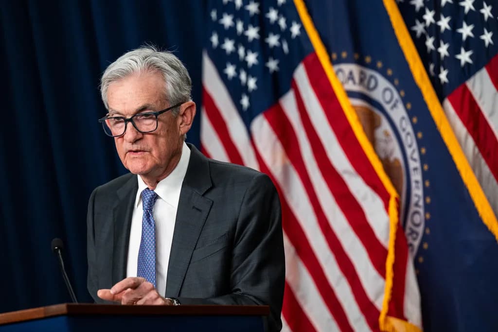 Powell Rebukes DOJ Probe, Warns Against Politicizing the Fed — Earns Bipartisan Praise