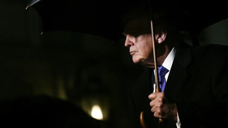 Trump Says He Feels Compelled to Act on Iran as White House Weighs Risks of Retaliation