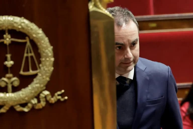 French PM Forces Part Of 2026 Budget Through Parliament Using Article 49.3, Faces No-Confidence Threats