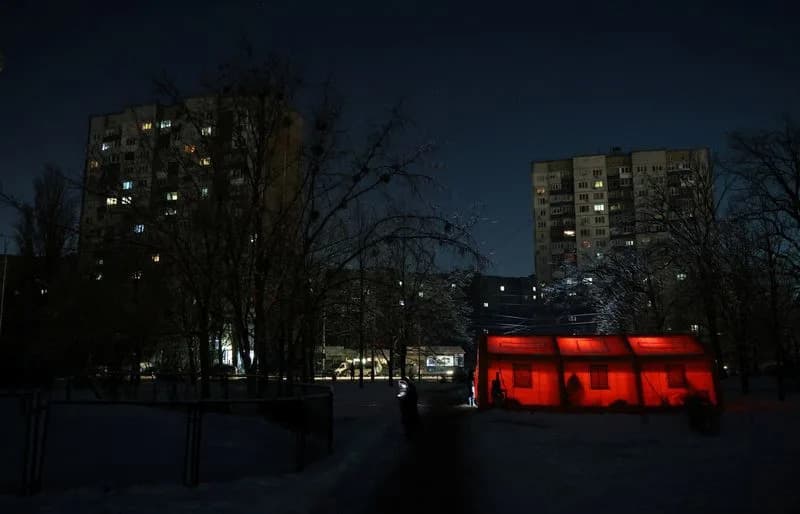 Poland Sends Hundreds of Generators to Ukraine as Winter Power Outages Bite