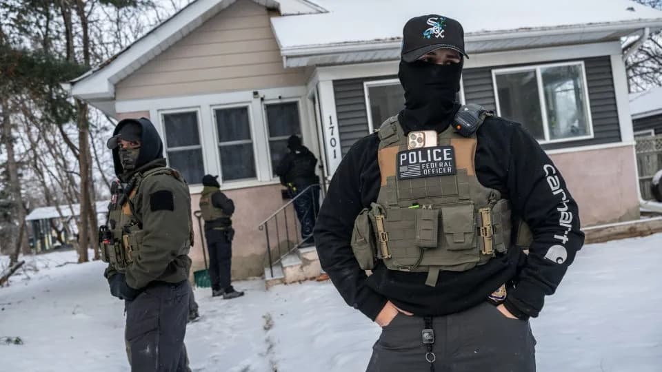 New ICE Memo Lets Officers Enter Homes Without Judicial Warrants — Experts Warn It Erodes Fourth Amendment Protections