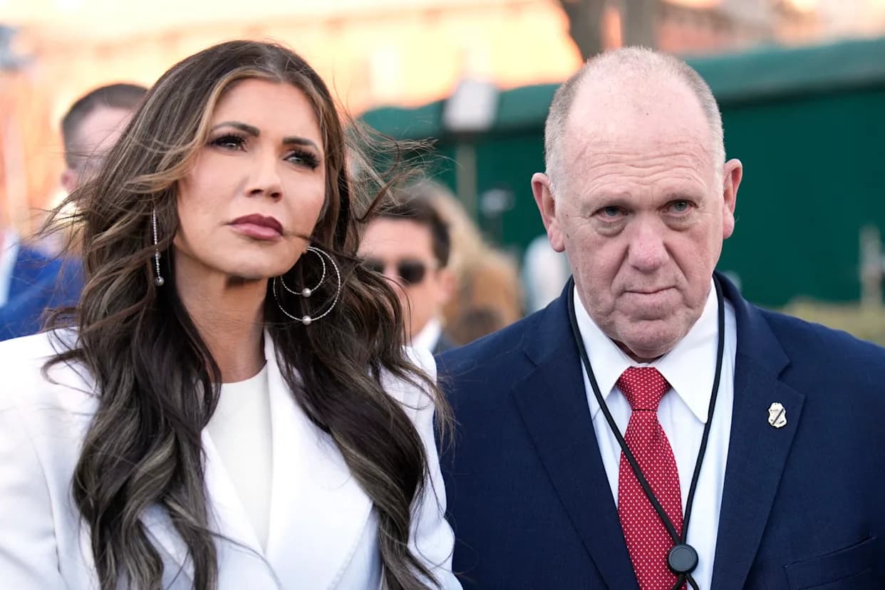 “Homan Is the Adult”: Conservatives Praise Trump’s Move To Send Tom Homan To Minnesota, Sideline Kristi Noem